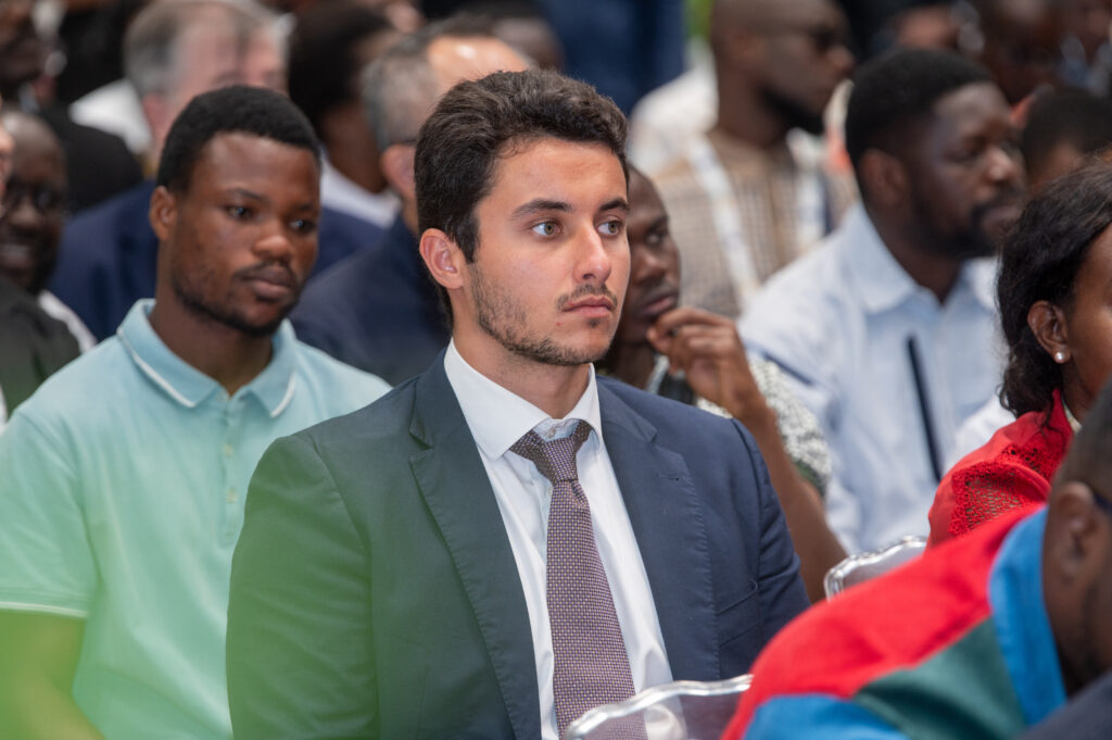 FORUM ECONOMIAUE (19)