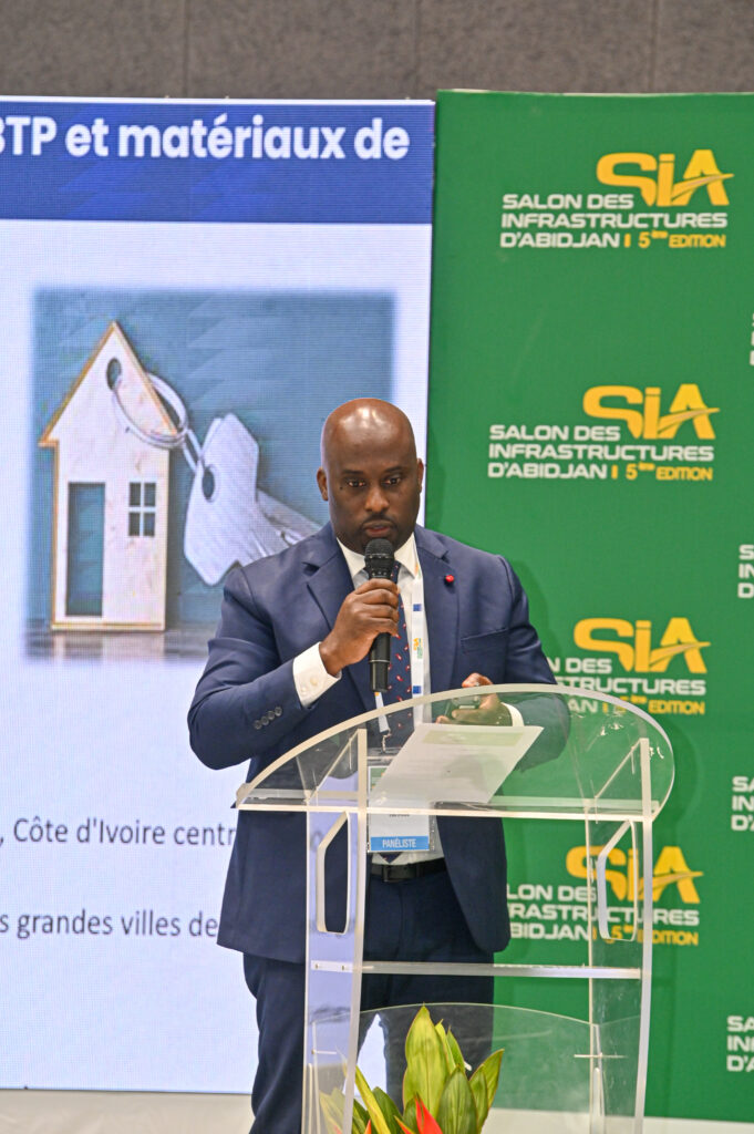 FORUM ECONOMIAUE (22)