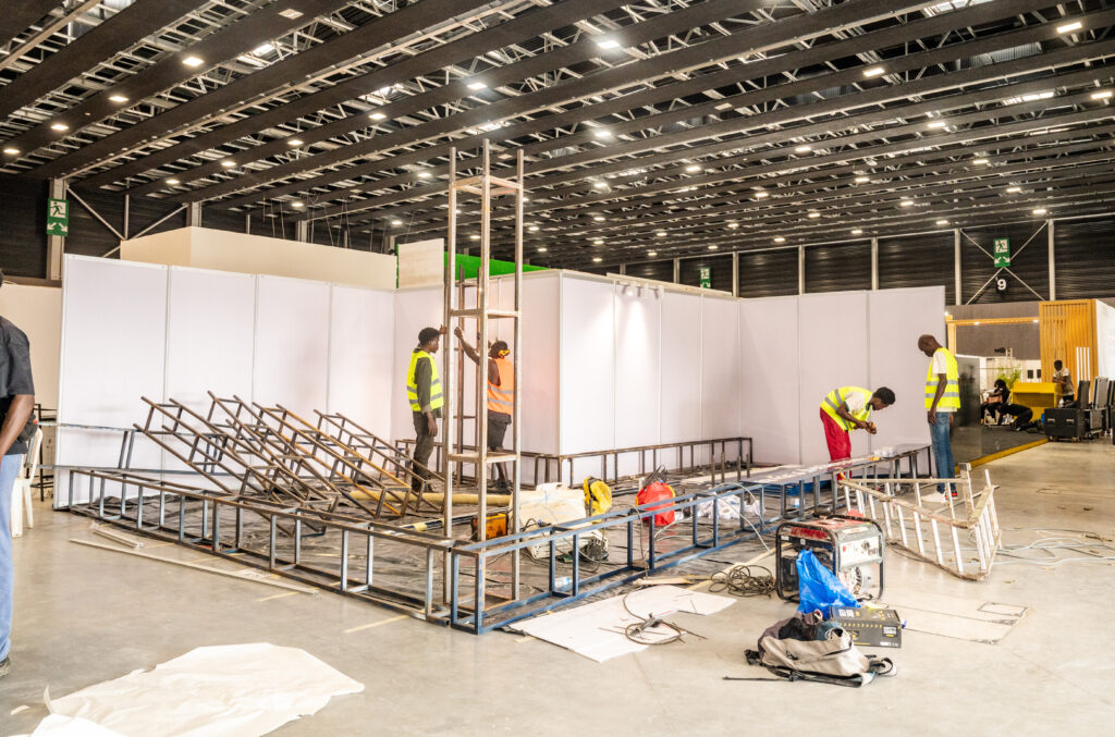 MONTAGE DE STAND (15)