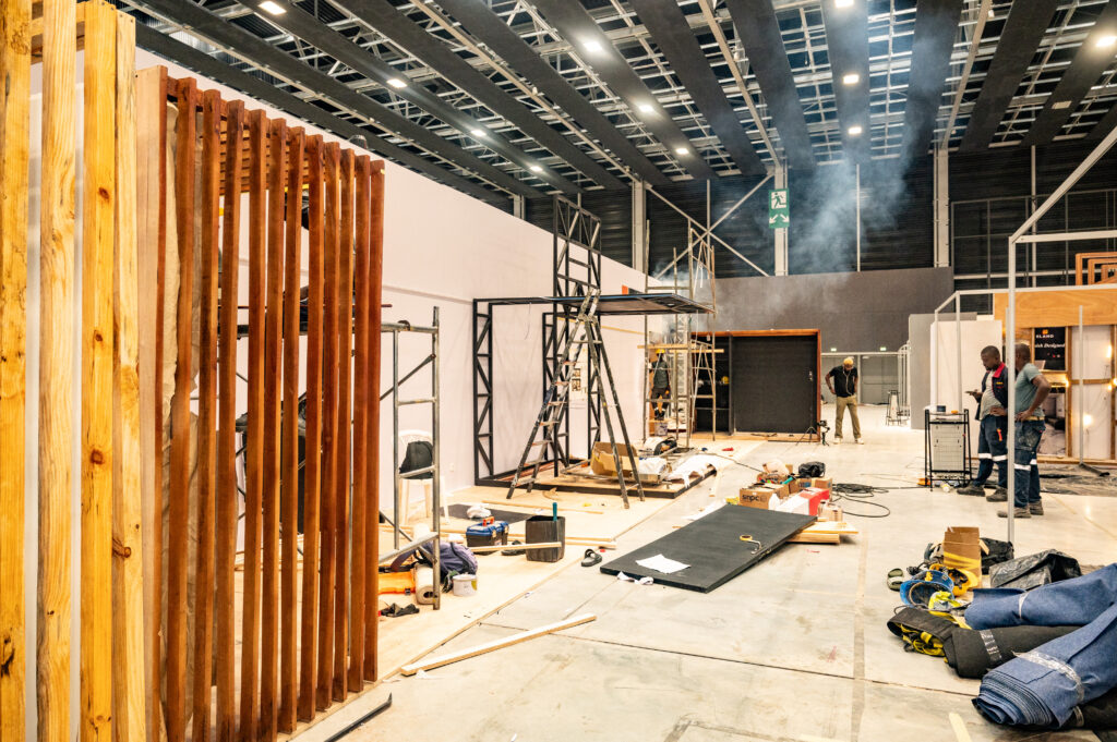 MONTAGE DE STAND (2)