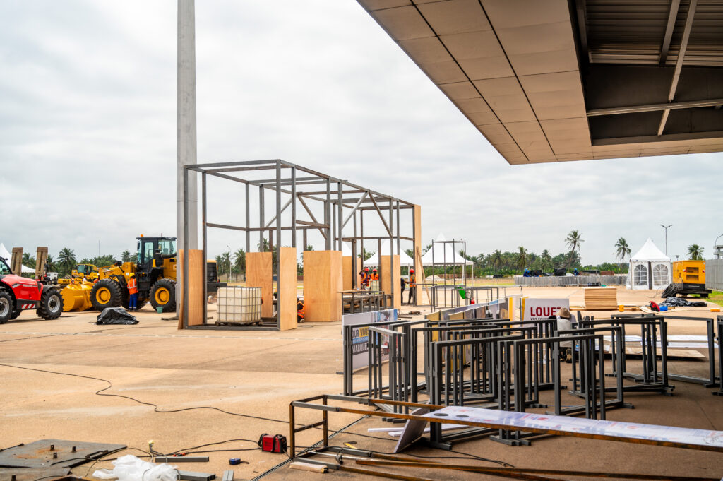 MONTAGE DE STAND (5)